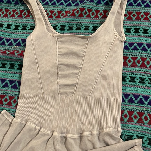 Free People Good Karma Onesie Flairs BNWOT Ice Grey Flattering Xs\S Host Pick๐ - Picture 5 of 14